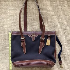 Dooney Bourke cabriolet shoulder tote bag